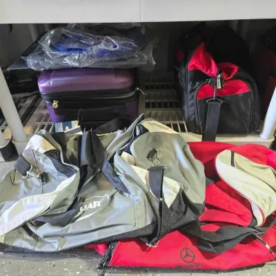 5078 traveling bags and suitcase