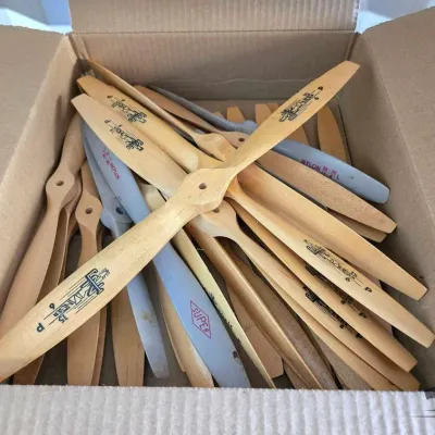 5008 vintage model propellers