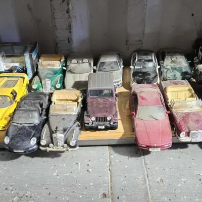 5546 vintage toy cars and sport car collection