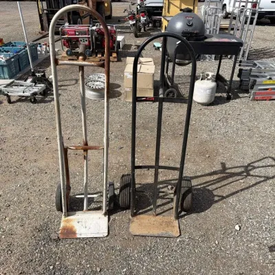 613 2 hand trucks