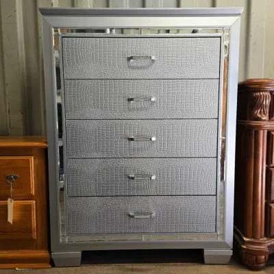 7512 5 drawer dresser