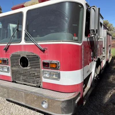 Sale Photo Thumbnail #43: 510 1999 kme fire truck