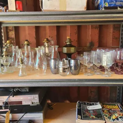 6016 kerosene lamps and glassware