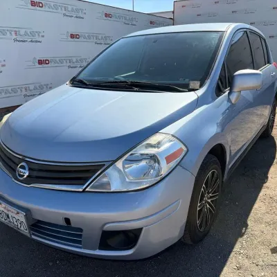 170 2012 nissan versa low miles