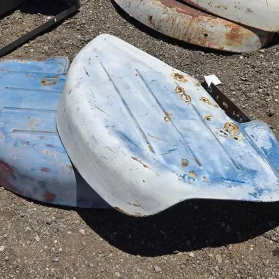 70006 2 blue ford tractoe fenders