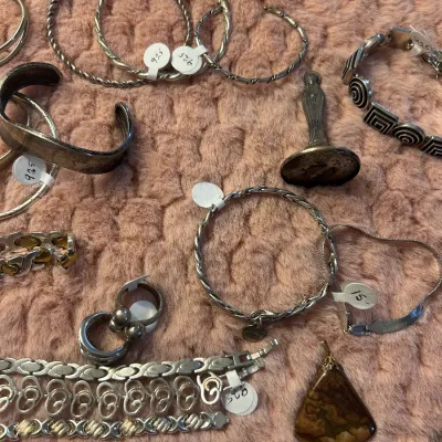 Sale Photo Thumbnail #95