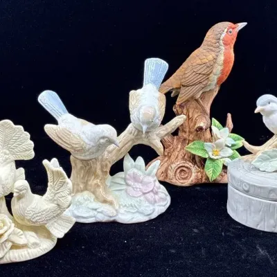 Vintage Porcelain Bird Figurines (4pc) 
