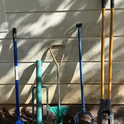 5 Pc Fence & Post Hole Digging Tool Lot – Augers, Diggers & More