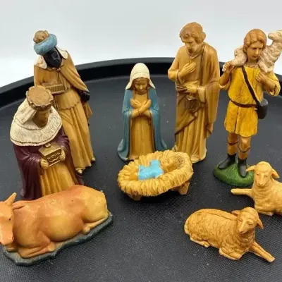 Vintage Nativity Scene Hong Kong 9 Pc