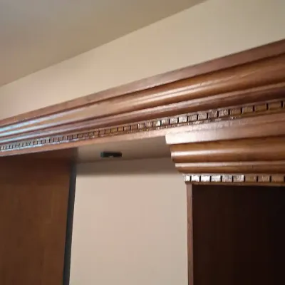 Ashley FurnitureTraditional Wooden Furniture Bridge With Oak Finish 