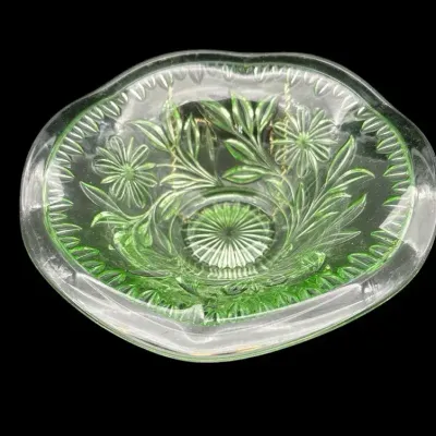 1930s Jeannette Glass Uranium Glass Bowl Sunflower Pattern 