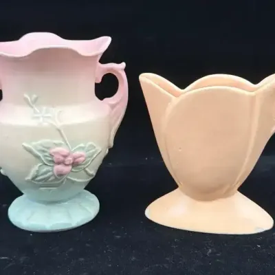 Vintage Hull USA American Art Pottery Chips Present