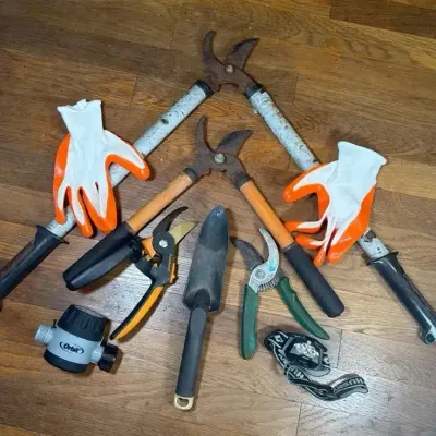 Assorted Garden Hand Tools – Pruners, Trowels, Gloves & Water Timer
