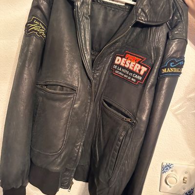Sale Photo Thumbnail #35: Leather