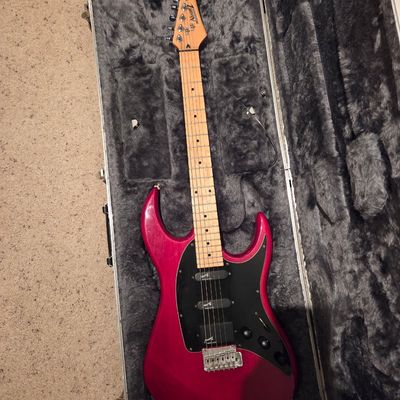 Sale Photo Thumbnail #42: Guitar