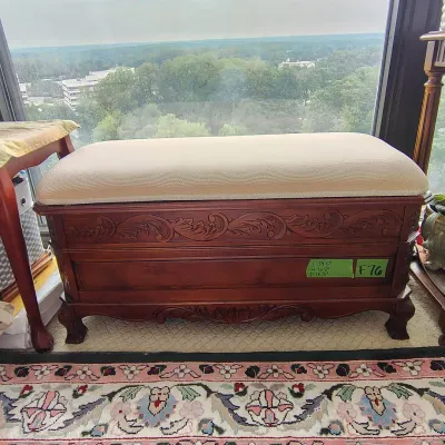 International Caravan Windsor Victorian Storage Bench