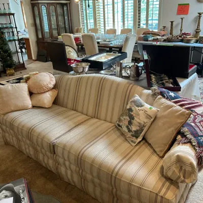 Sale Photo Thumbnail #76