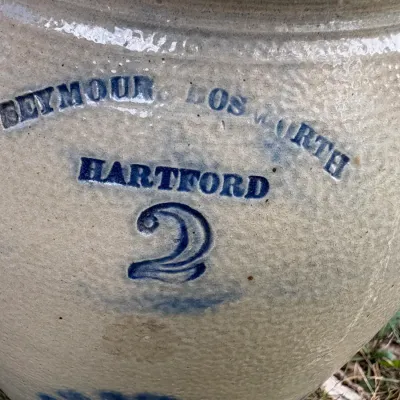Seymour Bosworth Hartford #2 Daisy Crock Lug Handles