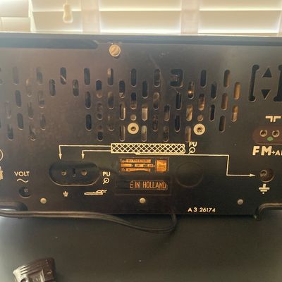 Sale Photo Thumbnail #5: Could not test due to voltage type - consider for refurbish or parts only in case does not work.