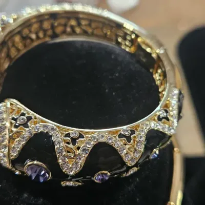 REAL COLLECTIBLES BY ADRIENNE GOLD TONE CZ & BLACK RESIN HINGE with Purple Stones and Crystal Paves Bracelet