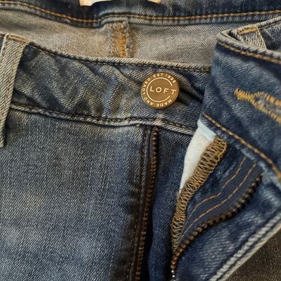 Sale Photo Thumbnail #546: Lot of 3 jeans and crop jeans