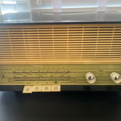 Sale Photo Thumbnail #4: Could not test due to voltage type - consider for refurbish or parts only in case does not work.