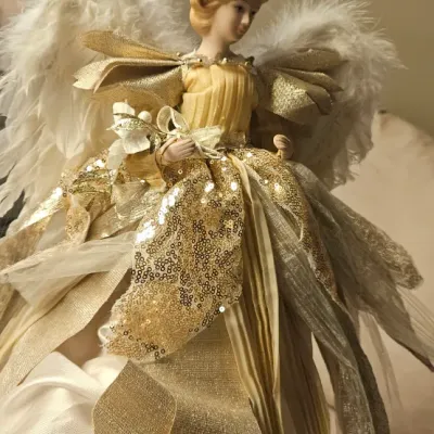 Sale Photo Thumbnail #221: Gold and cream