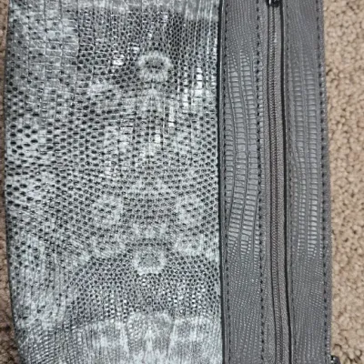 Sale Photo Thumbnail #440: 8.5 inches x 6 inches. Missing strap.