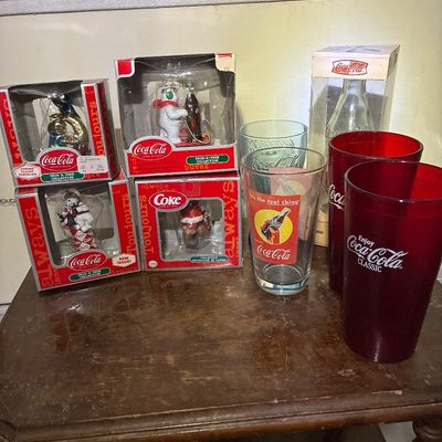 Sale Photo Thumbnail #462: Cups, glasses and ornaments