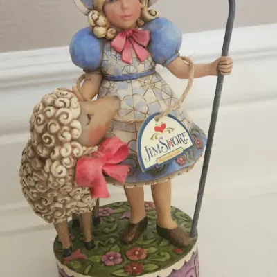 Sale Photo Thumbnail #160: Mary had a little lamb song. Still has tag. 8 inches.