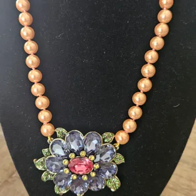 Sale Photo Thumbnail #252: Adjustable length. Never been worn