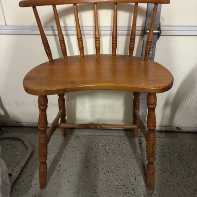 Sale Photo Thumbnail #50: 26” high and 20” across seat 
Great condition