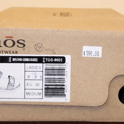 Sale Photo Thumbnail #324: Täōs Footwear Women's Top Shelf Sandal in the "Brown Embossed"
Size: 39
Like New, Includes Box