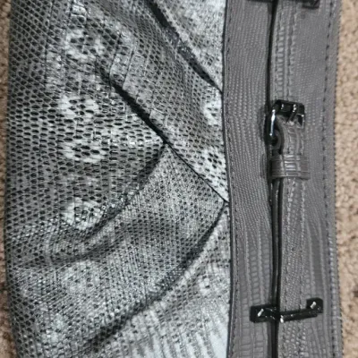 Sale Photo Thumbnail #439: 8.5 inches x 6 inches. Missing strap.