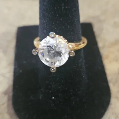 Sale Photo Thumbnail #148: Womens Ring Size 6. Has been worn.