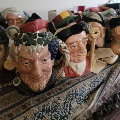 Sale Photo Thumbnail #30: More Royal Doulton
