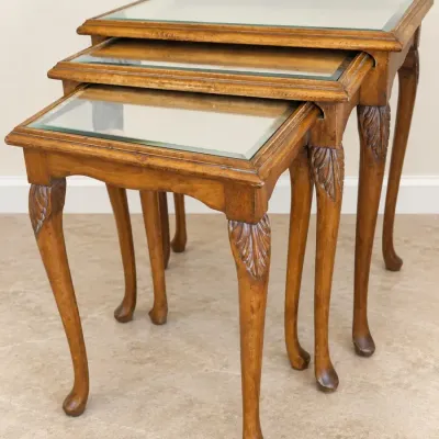 VINTAGE NESTING SIDE TABLE SET