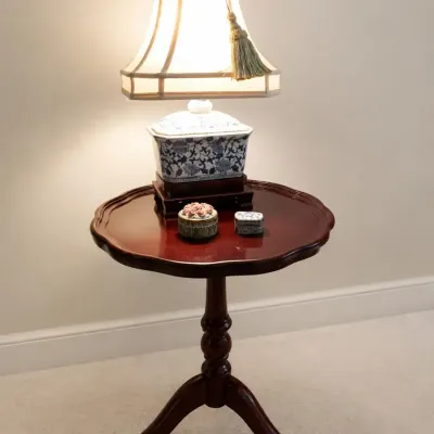 CHINESE LAMP, TRINKET BOXES, SIDE TABLE