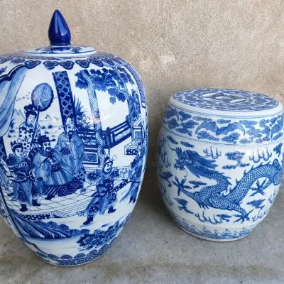 CHINESE BLUE & WHITE LIDDED JAR AND GARDEN STOOL