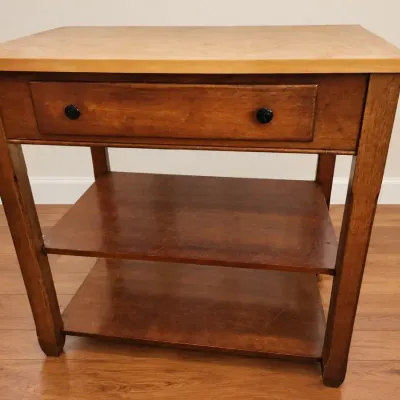 PORTABLE KITCHEN ISLAND 