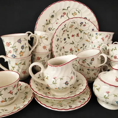 HUGE LOT STAFFORDSHIRE TABLEWARE "OAKWOOD" PATTERN