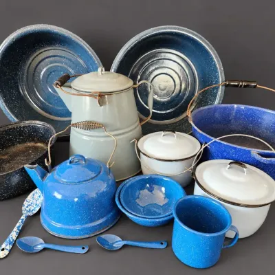 VINTAGE BLUE ENAMELWARE