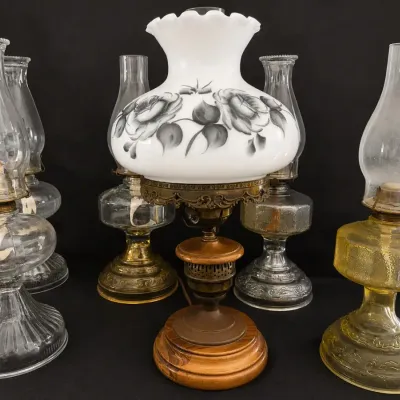 KEROSENE OIL LAMPS AND ELECTRIC HURRICAN LAMP