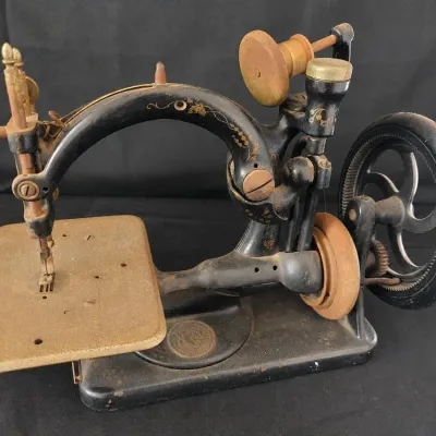 WILLCOX & GIBBS ANTIQUE SEWING MACHINE