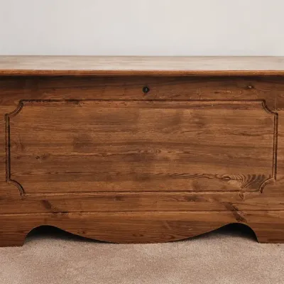 CEDAR CHEST