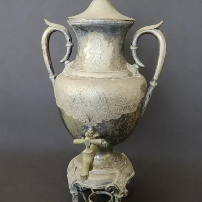 ANTIQUE ROGERS & BROS. SILVERPLATED COFFEE URN