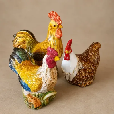 COLORFUL DECORATIVE CHICKENS