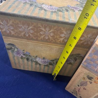 Sale Photo Thumbnail #160: 2 pc Storage Box no flaws