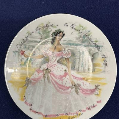Sale Photo Thumbnail #143: D'Arceau Limoges Plates 6 pc. No chips or scratches