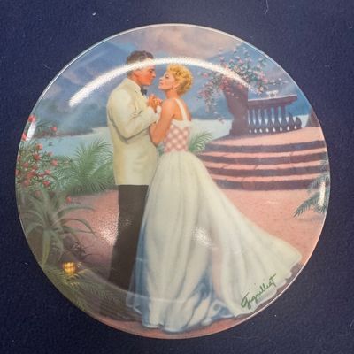 Sale Photo Thumbnail #133: 4 pc Cinematic Classics plates